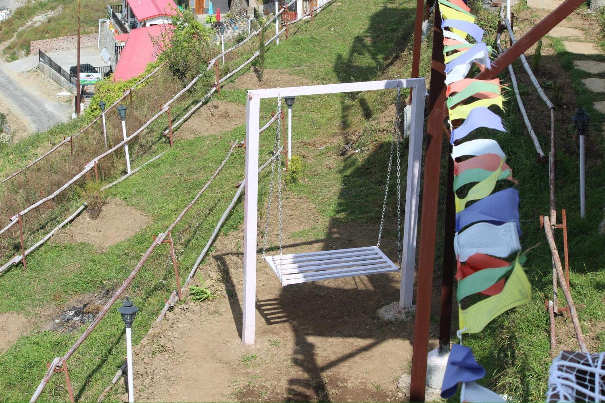 Nivriti Stays Kanatal Exterior foto